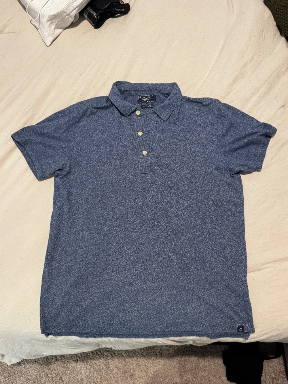 Grayers Clothiers 3 button super-soft heather navy polo. Men's Large.